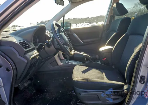 2017 Subaru Forester 2.5I z USA, uszkodzony, nr VIN JF2SJABC2HH478891